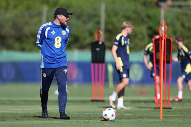 SÃ bastien Pocognoli Scotland Team Training, International Football, La Manga Club, Murcia, Spain - 22 Sep 2026 La Manga Club Murcia Spain  Copyright: xSergioxLopez Shutterstockx 17162755f