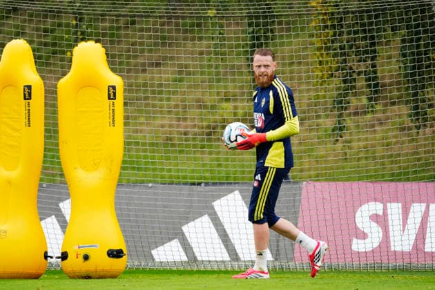 STOCKHOLM , SWEDEN 20260922 Sweden s goalkeeper Viktor Johansson as the football team gathers to train on Bosön in Stockholm ahead of the upcoming Nations League matches. STOCKHOLM SWEDEN x10050x