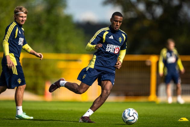 260922 Paulos Abraham of the Swedish men s national football team at a training session on September 22, 2026 in Stockholm. Photo: Johanna Säll BILDBYRAN kod JL JL0630 fotboll football soccer fotball nations league uefa nations league träning practice training sverige sweden sverige a bbeng Copyright: JOHANNAxSÄLL BB260922BB248