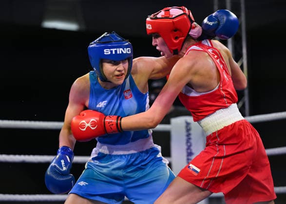 2026 European Boxing Elite Championships In Sofia - Quarter-Finals SOFIA, BULGARIA - SEPTEMBER 22: Kinga Krowka of Poland (blue) in action against Slovakia s Tamara Kubalova (red) during their quarter-final matchup at the 2026 European Boxing Elite Championships on September 22, 2026. Sofia Bulgaria  Copyright: xArturxWidakx originalFilename:widak-european260922_npELl.jpg
