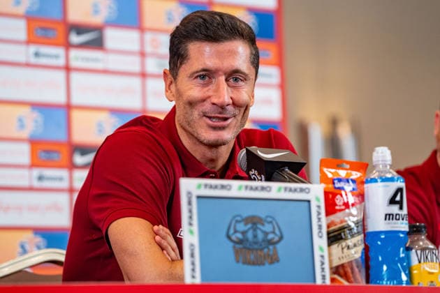 Polish national team, Nationalteam First press conference, PK, Pressekonferenz Robert Lewandowski attending the first press conference during Poland™s national team training camp ahead of the upcoming UEFA Nations League matches (Kazimierz Koper Ball Raw Images) Warszawa DoubleTree by Hilton Hotel & Conference Centre, Skalnicowa 21 Poland Copyright: xKazimierzxKoperx KAZ_polkonf-04