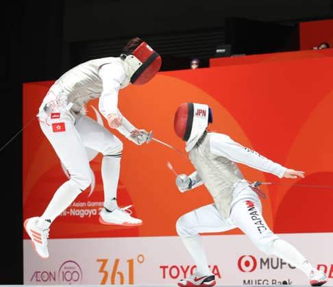 (260922) -- TOKONAME, Sept. 22, 2026 -- Kazuki Iimura (R) of Japan competes against Choi Chun Yin Ryan of Hong Kong of China during the men s individual foil final at the 20th Asian Games Aichi-Nagoya 2026 in Tokoname, Aichi Prefecture, Japan, Sept. 22, 2026. ) (SP)JAPAN-TOKONAME-ASIAN GAMES-FENCING-MEN S FOIL YaoxQilin 