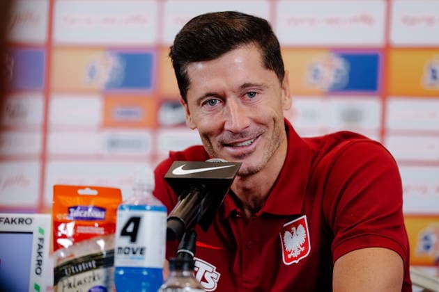 22.09.2026 WARSZAWA - DOUBLE TREE BY HILTON PILKA NOZNA (FOOTBALL) ZGRUPOWANIE REPREZENTACJI POLSKI KONFERENCJA PRASOWA REPREZENTACJI POLSKI NZ ROBERT LEWANDOWSKI FOTO LUKASZ GROCHALA CYFRASPORT NEWSPIX.PL --- newspix.pl 