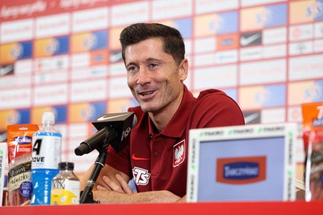 WARSZAWA 22.09.2026 KONFERENCJA PRASOWA REPREZENTACJI POLSKI --- POLISH FOOTBALL national team, Nationalteam press conference, PK, Pressekonferenz IN WARSAW ROBERT LEWANDOWSKI FOT. PIOTR KUCZA FOTOPYK NEWSPIX.PL --- newspix.pl 