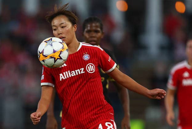 Football Women Uefa Champions League 2026 - 2027 Bayern Munchen vs Manchster City Tanikawa Momoko of Bayern Munich is seen with the ball during the Women Uefa Champions League 2026 - 2027 football match between Bayern Munchen and Manchester City at Sportpark Stadium in Unterhaching , Bayern , Germany . September 22th , 2026 Copyright: xDavidexEliasx