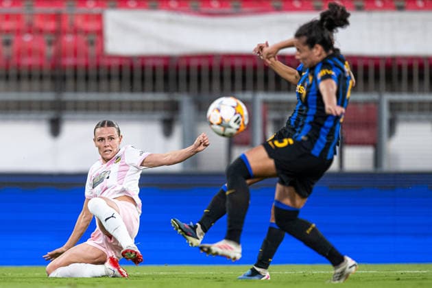260922 Maja Bodin of Häcken during the Women s Champions League football match between Inter and Häcken on September 22, 2026 in Monza. Photo: Carl Sandin BILDBYRAN kod CS CS0982 fotboll football soccer fotball uefa womens champions league inter häcken dam bbeng Copyright: CARLxSANDIN BB260922CS064