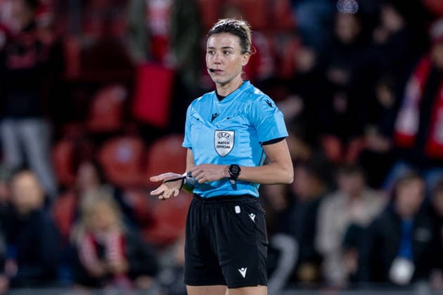 Olatz Rivera Olmedo (Schiedsrichterin, ESP) GER, FC Bayern Muenchen Frauen vs. Manchester City WFC, UEFA Womans Champions League, Ligaphase, 1. Spieltag, Spielzeit 2026 2027, 22.09.2026 (DFL DFB REGULATIONS PROHIBIT ANY USE OF PHOTOGRAPHS as IMAGE SEQUENCES and or QUASI-VIDEO). Foto: HMB Media Heike Feiner Copyright: HMBxMedia HeikexFeiner