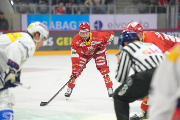 Biel Bienne, Switzerland - September 22: Fabio Hofer (16 EHCB) during the National League match between EHC Biel-Bienne and HC Ambri-Piotta at Tissot Arena on September 22, 2026 in Biel Bienne, Switzerland. Copyright: xKjetilxWaberx xSPPx Sportspressphoto_SPR237209