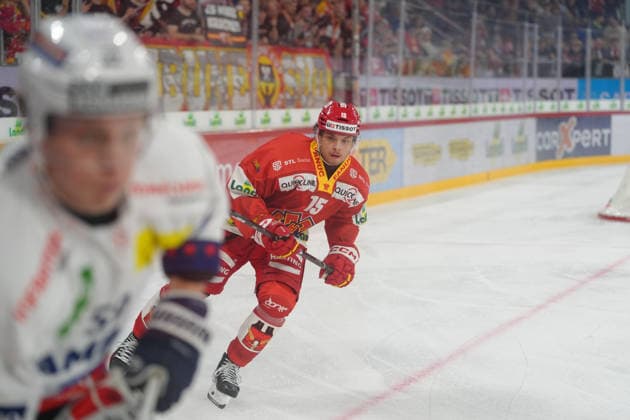 Biel Bienne, Switzerland - September 22: Yanick Sablatnig (15 EHCB) during the National League match between EHC Biel-Bienne and HC Ambri-Piotta at Tissot Arena on September 22, 2026 in Biel Bienne, Switzerland. Copyright: xKjetilxWaberx xSPPx Sportspressphoto_SPR237210