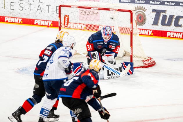22.09.2026 - Eishockey - Saison 2026 2027 - Penny DEL - Nürnberg Ice Tigers Icetigers - Adler Mannheim - ThHa - xthxhax - Niklas Treutle (31, Nürnberg Ice Tigers, NIT ) hält