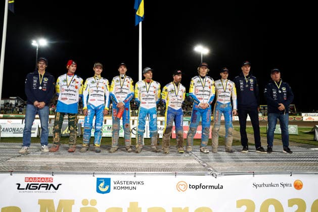 VÄSTERVIK, SVERIGE 20260922 Västervik tar silver efter en andra plats under tisdagens avgörande SM-final i speedway mellan Västervik och Dackarna pa Hejla Arena i Västervik. VÄSTERVIK SVERIGE x60160x