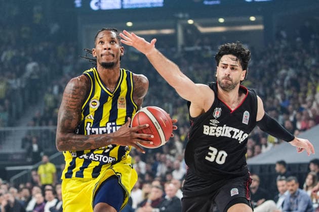 Fenerbahce Tarfin v Besiktas - 2026 Turkish Basketball Presidential Cup ISTANBUL, TURKIYE - SEPTEMBER 22: Will Clyburn (L) of Fenerbahce Tarfin and Furkan Korkmaz (R) of Besiktas compete during the 2026 Turkish Basketball Presidential Cup basketball match between Fenerbahce Tarfin and Besiktas at Sinan Erdem Sports Hall in Istanbul, Turkiye, on September 22, 2026. Cemal Yurttas Anadolu Istanbul Turkey. Editorial use only. Please get in touch for any other usage.  Copyright: x2026xAnadoluxCemalxYurttasx