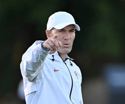 Ahead of Turkiye v France: UEFA Nations League CLAIREFONTAINE-EN-YVELINES, FRANCE - SEPTEMBER 22: France’s national football team head coach Zinedine Zidane attends a training session ahead of the UEFA Nations League match between Turkiye and France in Clairefontaine-en-Yvelines, southwest of Paris, France on September 22, 2026. Mustafa Yalcin Anadolu Clairefontaine-en-yvelines France. Editorial use only. Please get in touch for any other usage.  Copyright: x2026xAnadoluxMustafaxYalcinx
