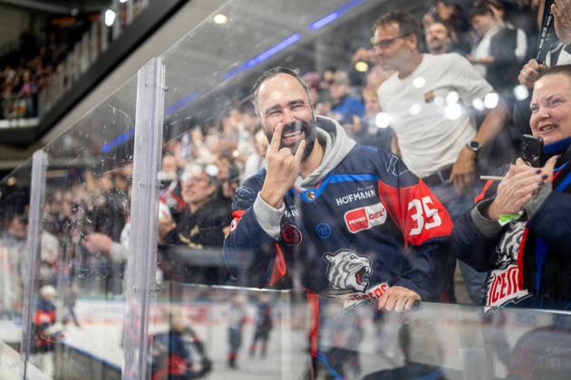 22.09.2026 - Eishockey - Saison 2026 2027 - Penny DEL - Nürnberg Ice Tigers Icetigers - Adler Mannheim - ThHa - xthxhax - Jubel, Freude bei den Fans