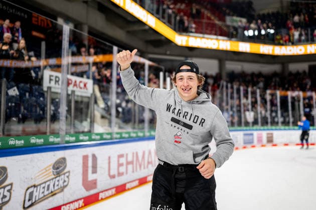 22.09.2026 - Eishockey - Saison 2026 2027 - Penny DEL - Nürnberg Ice Tigers Icetigers - Adler Mannheim - ThHa - xthxhax - Owen Headrick (47, Nürnberg Ice Tigers, NIT ) Jubel, Freude