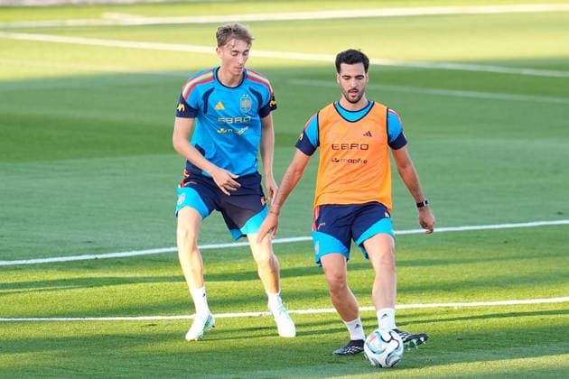 September 22, 2026, Las Rozas, Madrid, Spain: Mikel Merino and Dean Huijsen during the training session of Spain Team ahead of the UEFA Nations League 2026 27 matches against England, Croatia and Czech Republic at Ciudad del Futbol on September 22, 2026, in Las Rozas, Madrid, Spain. Training Session Of Spain Team - UEFA Nations League 26 27  - ZUMAa181 20260922_zaa_a181_021 Copyright: xDennisxAgyemanx
