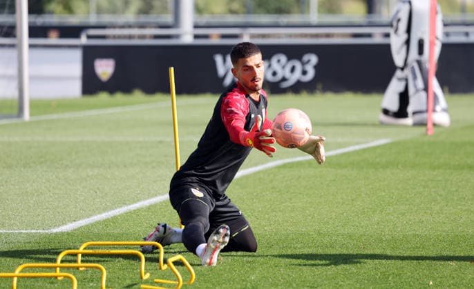 22.09.26 VfB Stuttgart Training Deutschland, Stuttgart, 22.09.2026, Fussball, Bundesliga, Saison 2026 2027, VfB Stuttgart Training: Fabian Bredlow.
