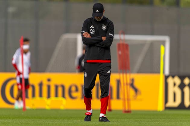 22.09.2026, Fussball DFB-Nationalmannschaft Deutschland, Trainingslager in Herzogenaurach, im Homeground bei ADIDAS, vor den UEFA Nations League Spielen, Bundestrainer Jürgen Klopp (Deutschland) nachdenklich