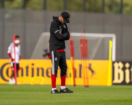 22.09.2026, Fussball DFB-Nationalmannschaft Deutschland, Trainingslager in Herzogenaurach, im Homeground bei ADIDAS, vor den UEFA Nations League Spielen, Bundestrainer Jürgen Klopp (Deutschland) nachdenklich