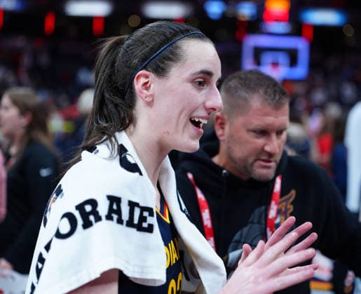 INDIANAPOLIS, IN - SEPTEMBER 22: Indiana Fever guard Caitlin Clark (22) reacts as she walks across the floor after defeating the Minnesota Lynx on September 22, 2026, at Gainbridge Fieldhouse in Indianapolis, Indiana. (Photo by Brian Spurlock Icon Sportswire) WNBA, Basketball Damen, USA SEP 22 Minnesota Lynx at Indiana Fever EDITORIAL USE ONLY Icon26092213