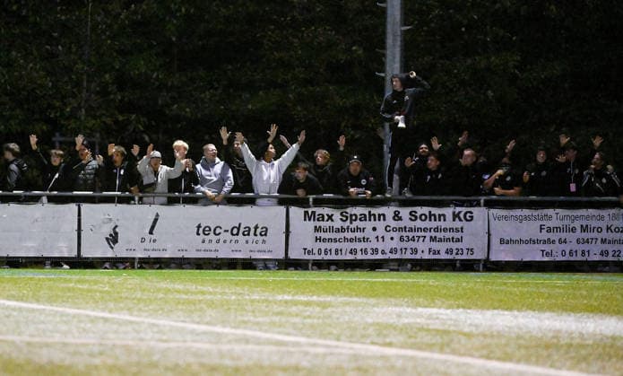 22.09.2026, xpsx, Fussball Hessenpokal Achtelfinale, Germania Doernigheim - TSV Steinbach Haiger v.l. Fans Zuschauer Maintal Hessen Deutschland (DEU)