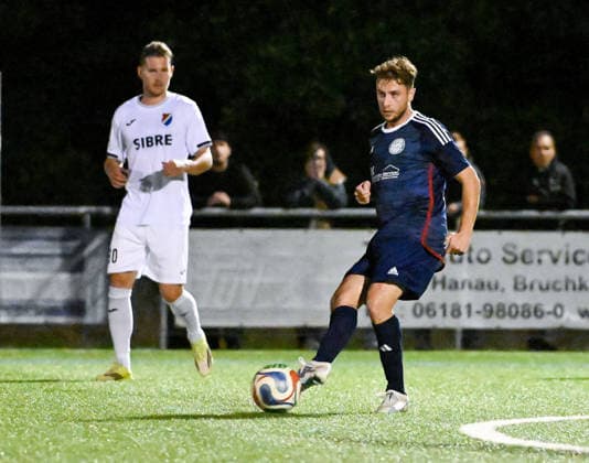 22.09.2026, xpsx, Fussball Hessenpokal Achtelfinale, Germania Doernigheim - TSV Steinbach Haiger v.l. Emanuel Becker (Dörnigheim) Maintal Hessen Deutschland (DEU)