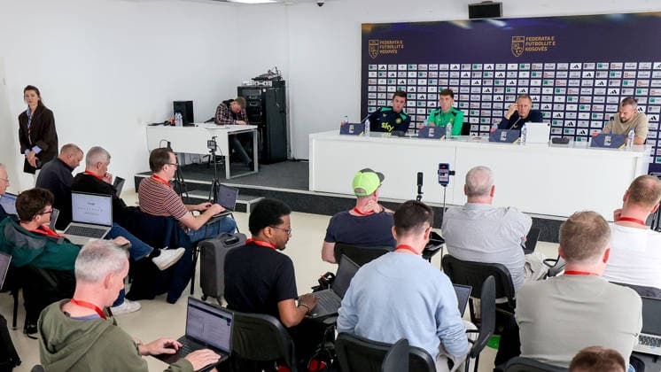 Republic of Ireland press conference, PK, Pressekonferenz Fadil Vokrri Stadium, Pristina, Kosovo 23 9 2026 A wide view of the press conference A wide view of the press conference 23 9 2026  Copyright: xx RB3_1883