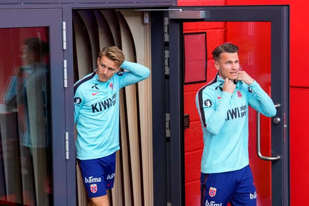 The Norwegian men s national soccer team trains at Ullevaal, Oslo, September 23, 2026. Norway s Martin Ødegaard and Odin Bjortuft during a training session with the Norwegian men s national soccer team at Ullevaal Stadium, in preparation for the Nations League matches against Denmark, Portugal, and Wales. Photo: Heiko Junge, NTB, Oslo, Norway. EDITORIAL USE ONLY. RESTRICTED USE FOR BETTING COMPANIES.  Copyright: xHeikoxJungex xNTBx
