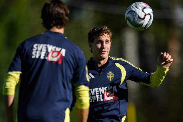 260923 Hampus Skoglund of the Swedish men s national football team at a training session on September 23, 2026 in Stockholm. Photo: Jesper Zerman BILDBYRAN kod JZ JZ0756 fotboll football soccer fotball nations league uefa nations league träning practice training sverige sweden sverige a bbeng Copyright: JESPERxZERMAN BB260923JZ009