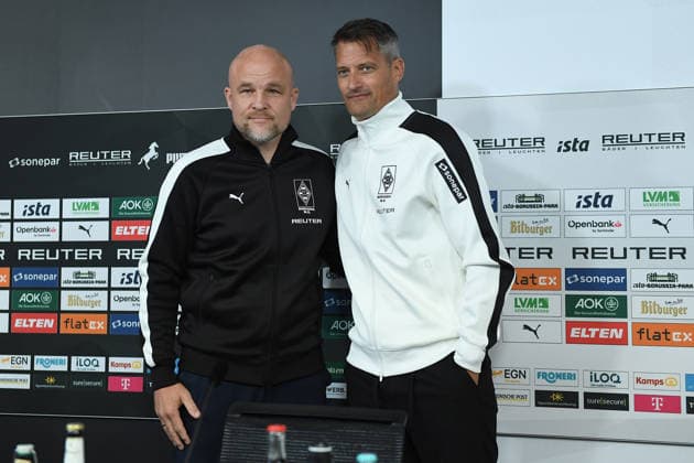 Vorstellung von Alexander Blessin als neuer Cheftrainer von Borussia Mönchengladbach am 23.09.2026 im ista-Borussia-Park in Mönchengladbach Rouven Schröder ( Head of Sports Mönchengladbach ), links - Alexander Blessin ( Trainer Cheftrainer Mönchengladbach ), rechts