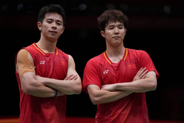 (260923) -- ICHINOMIYA, Sept. 23, 2026 -- He Jiting (R) Liu Yi of China celebrate after the men s team semifinal match of badminton between China and India at the 20th Asian Games Aichi-Nagoya 2026 in Ichinomiya of Aichi Prefecture, Japan, Sept. 23, 2026. ) (SP)JAPAN-ICHINOMIYA-ASIAN GAMES-BADMINTON-MEN S TEAM LixBo 