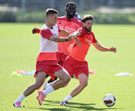 23.09.2026, xophax, Fussball 1.Bundesliga, Bayer 04 Leverkusen. Training in der Länderspielpause. v.l.n.rechts : Patrick Schick , Victor Boniface , Jonas Hofmann ( alle Bayer 04 ) Leverkusen