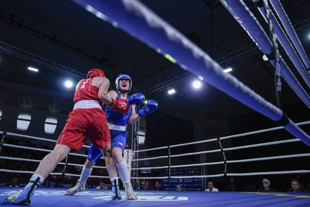 2026 European Boxing Championships SOFIA, BULGARIA - SEPTEMBER 23: Turkish boxer Gizem Ozer (red) competes against Barbora Maxova of the Czech Republic (blue) during their women s 60kg bout at the 2026 European Boxing Championships held at Asics Arena in Sofia, Bulgaria on September 23, 2026. Osmancan Gurdogan Anadolu Sofia Bulgaria. Editorial use only. Please get in touch for any other usage.  Copyright: x2026xAnadoluxOsmancanxGurdoganx