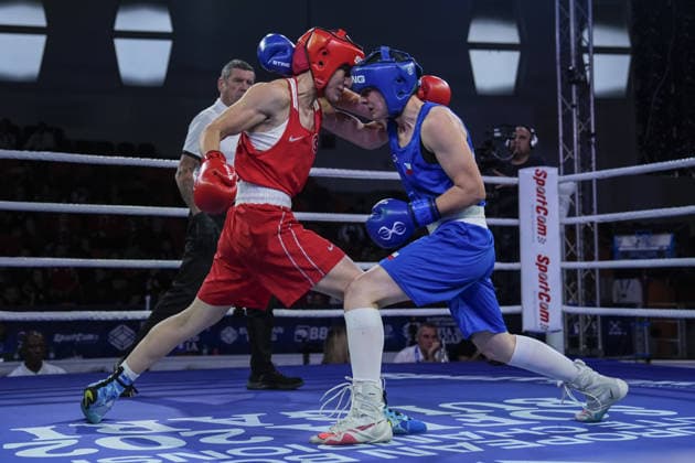 2026 European Boxing Championships SOFIA, BULGARIA - SEPTEMBER 23: Turkish boxer Gizem Ozer (red) competes against Barbora Maxova of the Czech Republic (blue) during their women s 60kg bout at the 2026 European Boxing Championships held at Asics Arena in Sofia, Bulgaria on September 23, 2026. Osmancan Gurdogan Anadolu Sofia Bulgaria. Editorial use only. Please get in touch for any other usage.  Copyright: x2026xAnadoluxOsmancanxGurdoganx