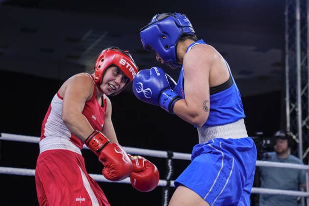 2026 European Boxing Championships SOFIA, BULGARIA - SEPTEMBER 23: Busenaz Surmeneli of Turkiye (blue) in action against Nadezhda Golubeva of Russia (red) during the Women s 70kg category match at the 2026 European Boxing Championships held at the Asics Arena in Sofia, Bulgaria, on September 23, 2026. Osmancan Gurdogan Anadolu Sofia Bulgaria. Editorial use only. Please get in touch for any other usage.  Copyright: x2026xAnadoluxOsmancanxGurdoganx