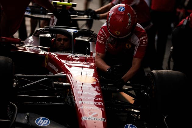 F1 - AZERBAIJAIN GRAND PRIX 2026 Scuderia Ferrari mechanic, mecanicien, mechanics during the 2026 Formula 1 Azerbaijan Grand Prix, 15th round of the 2026 Formula One World Championship, WM, Weltmeisterschaft from September 24 to 26, 2026 on the Baku City Circuit, in Baku, Azerbaijan - BakuAzerbaijan  Copyright: xEricxAlonsox