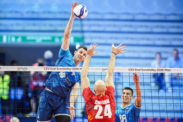Slovenia s Jan Kozamernik and Belgium s Martijn Colson in action during the quarter final match of the CEV Enel Eurovolley 2026, between Belgium and Slovenia, at the Palavela in Turin, north west Italy - Wednesday, September 23, 2026. .  Copyright: xMarcoxAlpozzi LaPressex
