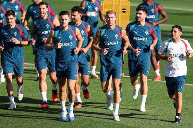 Lisbon, Portugal - September 23: warm-Up Team Portugal, Diogo Dalot (Portugal), Cristiano Ronaldo (Portugal) during the Training Team Portugal before the UEFA Nations League 2026 27 League Phase Matchday 1 match between Portugal and Wales at Estadio Jose Alvalade in Lisbon, Portugal Copyright: HMBxMedia JoaquimxFerreira