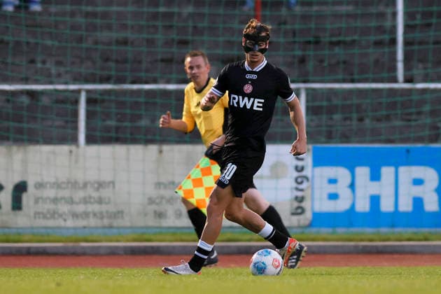 Fußball Testspiel SV Schermbeck - Rot-Weiss Essen am 23.09.2026 In der Volksbank-Arena in Schermbeck Marvin Obuz ( Rot-Weiss Essen )