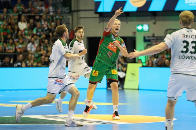 23.09.2026, xgox, Handball - DHB Pokal 2. Runde SC Magdeburg - HSG Wetzlar emspor, v.l. Magnus Saugstrup (Magdeburg, 23) am Ball, plays the ball Magdeburg