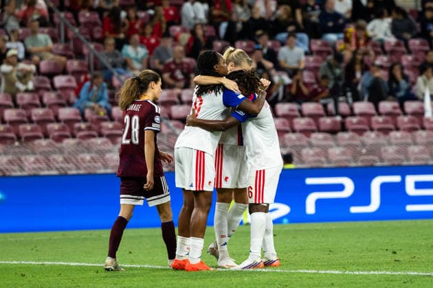 GENEVA, SWITZERLAND, SEPTEMBER 23 : Melchie Dumornay of OL Lyonnes celebrates with teammates after scoring her team s sixth goal during the UEFA Women s Champions League 2026 27 League Phase MD1 between Servette FC Chênois féminin and OL Lyonnes at Stade de Genève on September 23, 2026 in Geneva, Switzerland. Copyright: xPaulinexFIGUETx xSPPx Sportspressphoto_SPR237729