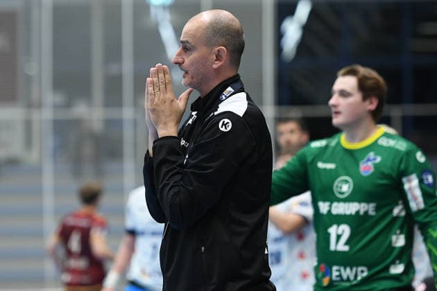 Handball DHB-Pokal Männer 2. Runde TuSEM Essen - 1. VfL Potsdam am 23.09.2026 im Sportpark Am Hallo in Essen Emir Kurtagic ( Trainer Cheftrainer Potsdam )