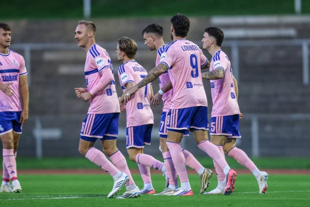 Fussball, FVN Niederrheinpokal Saison 2026 2027 2.Runde Rheydter SV - MSV Duisburg 23.09.2026, Grenzlandstadion Torjubel MSV Duisburg nach dem Tor zum 1-0 die Spieler freuen sich Mönchengladbach Grenzlandstadion Nordrhein-Westfalen Deutschland