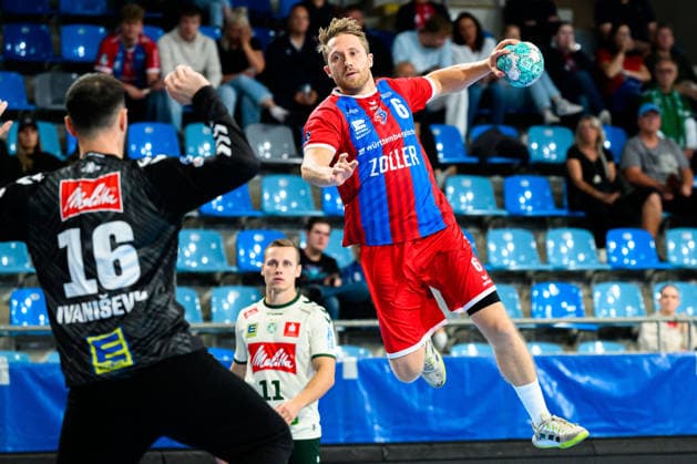 Bietigheim: HBL - 26 27 - DHB-Pokal - SG BBM Bietigheim - GWD Minden Tibor Ivanisevic (Minden), Lukas Wucherpfennig (Bietigheim) Bietigheim-Bissingen Egetrans Arena Baden-Württemberg Deutschland