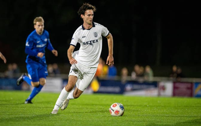 Fussball, Saison 2026 2027, Niederrheinpokal, 23.09.2026, 02. Runde, Herren, BW Dingden (weiss) vs. SF Baumberg (blau) Max Mahn (BW Dingden), Hamminkeln Sportplatz BW Dingden Deutschland