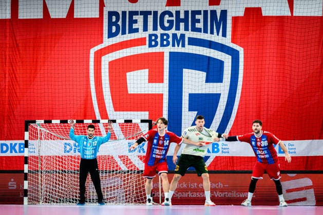 Bietigheim: HBL - 26 27 - DHB-Pokal - SG BBM Bietigheim - GWD Minden Logo SG BBM Bietigheim Bietigheim-Bissingen Egetrans Arena Baden-Württemberg Deutschland