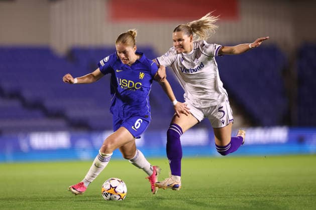Chelsea v Austria Wien 23 September 2026, London - UEFA Women s Champions League - Chelsea v Austria Wien - Sjoeke Nusken of Chelsea and Tatjana Weiss of Austria Wien - Photo: Jacques Feeney Offside. London UK Copyright: xJacquesxFeeneyx xOffsidexOffside