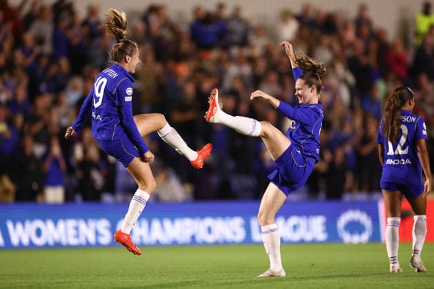Chelsea v Austria Wien 23 September 2026, London - UEFA Women s Champions League - Chelsea v Austria Wien - Wieke Kaptein of Chelsea celebrates their first goal with Veerle Buurman of Chelsea - Photo: Jacques Feeney Offside. London UK Copyright: xJacquesxFeeneyx xOffsidexOffside