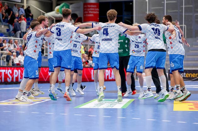 23.09.2026. 2. Runde im DHB Pokal, TuSEM Essen - 1. VfL Potsdam. Abschlussjubel nach dem Sieg von Potsdam über Essen. NRW Deutschland