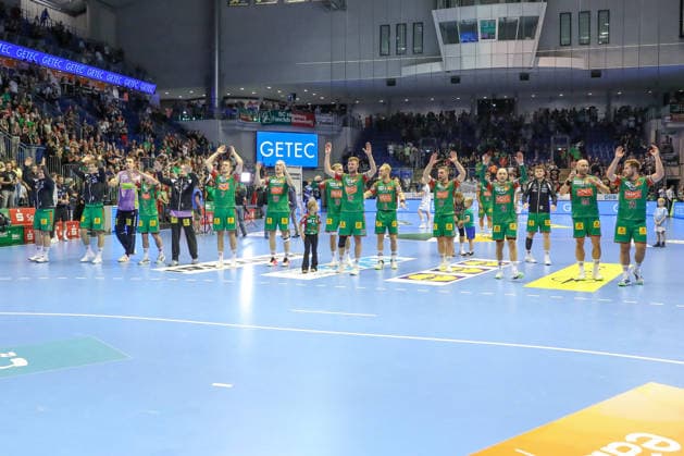 23.09.2026, xgox, Handball - DHB Pokal 2. Runde SC Magdeburg - HSG Wetzlar emspor, v.l. Magdeburg Jubel ueber den Sieg, Jubel nach Spielende Magdeburg